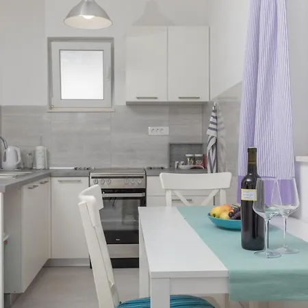 Cosy B Apartman Makarska
